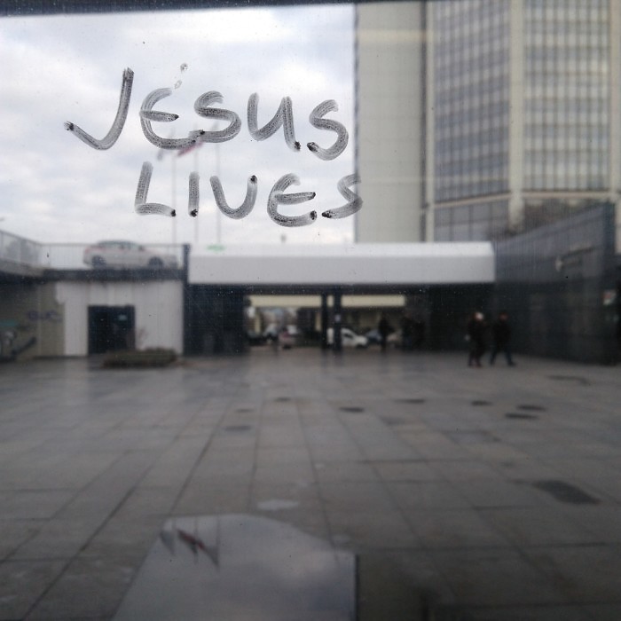 jesus-lives